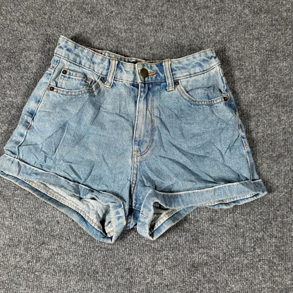 Bershka Denim Shorts Womens Size 4 Light Wash High Waisted Cuffed Mom Summer